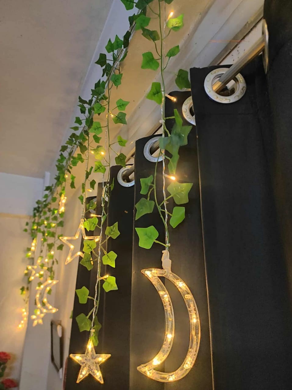 Moon-Star  Leaf Window Curtain LED Light