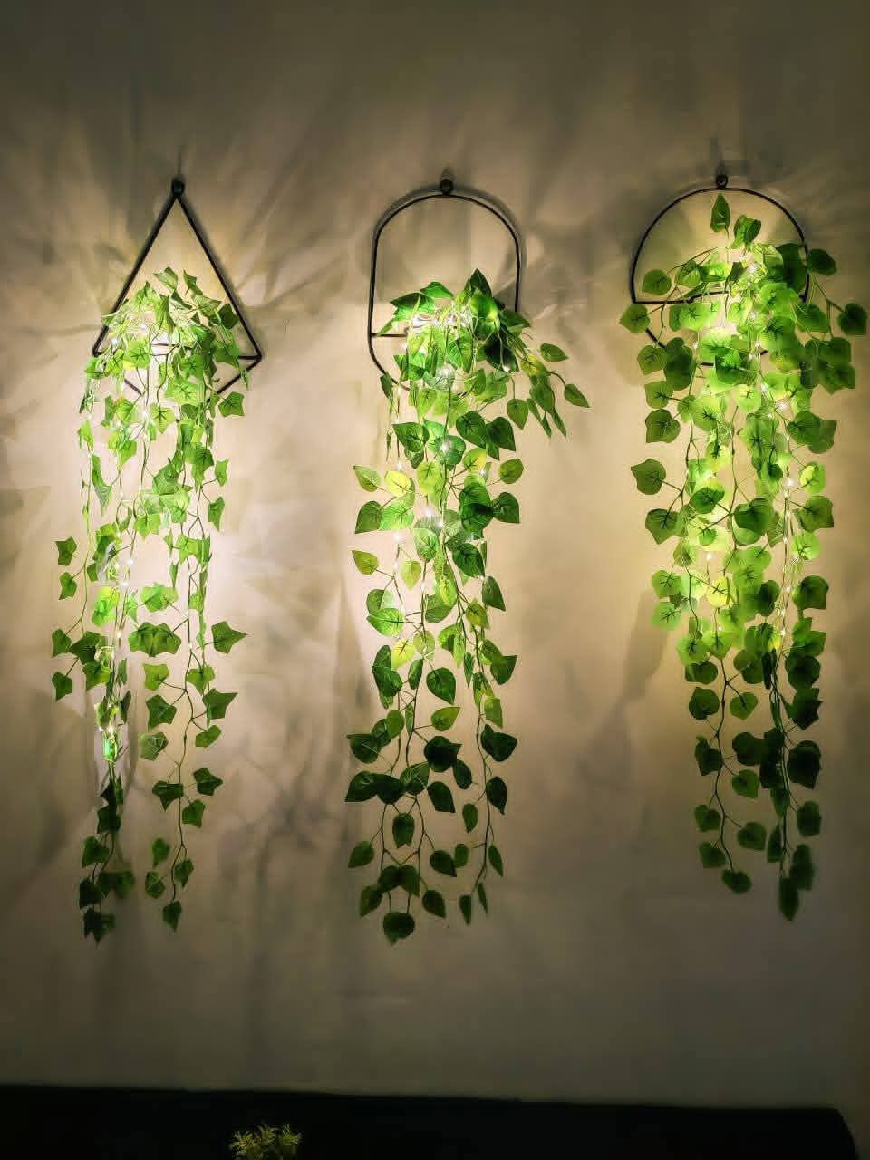 Capsule Tub with Leaf Jhar & Light