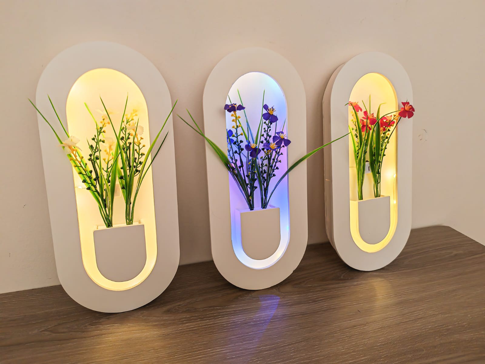 Capsule Glow Vase Gash Flower 2pcs Golden+1pcs Multi Combo