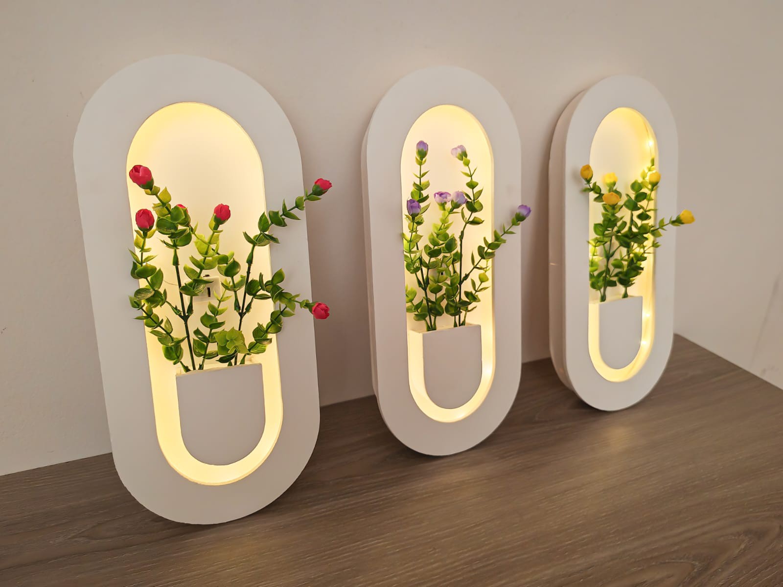 Capsule Glow Vase Tulip Flower 3pcs Combo Golden