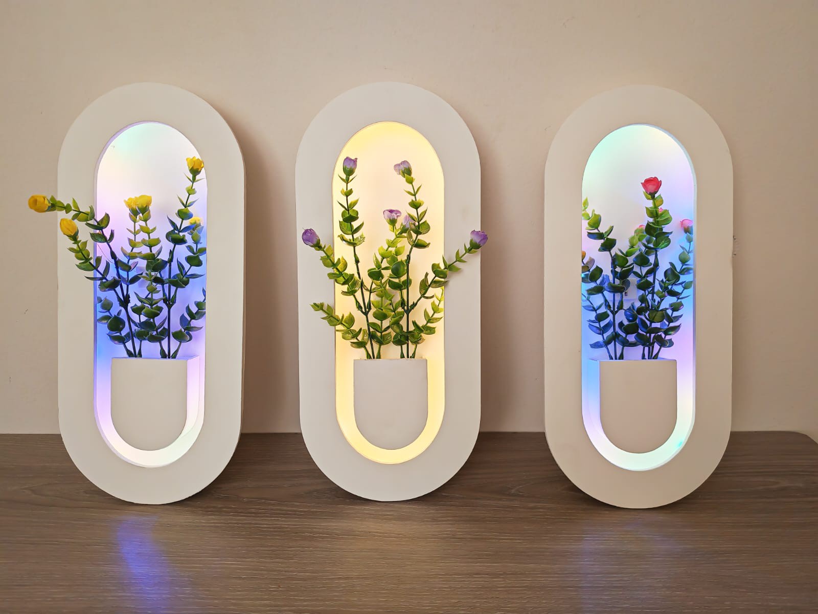 Capsule Glow Vase Tulip Flower 1pcs Golden+2pcs Multi Combo